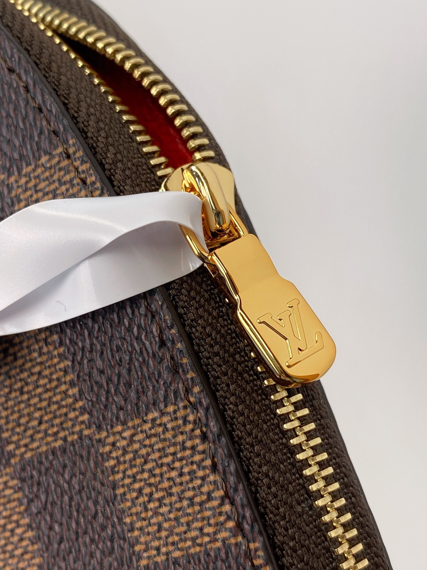High Quality Luxury Louis Vuitton Makeup Bag product detail