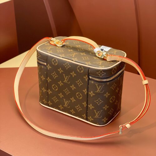 Louis Vuitton Makeup Bag product photo 2