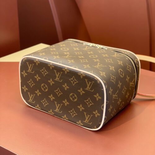 Louis Vuitton Makeup Bag product photo 3