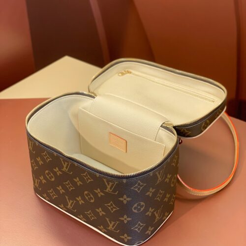 Louis Vuitton Makeup Bag product photo 4
