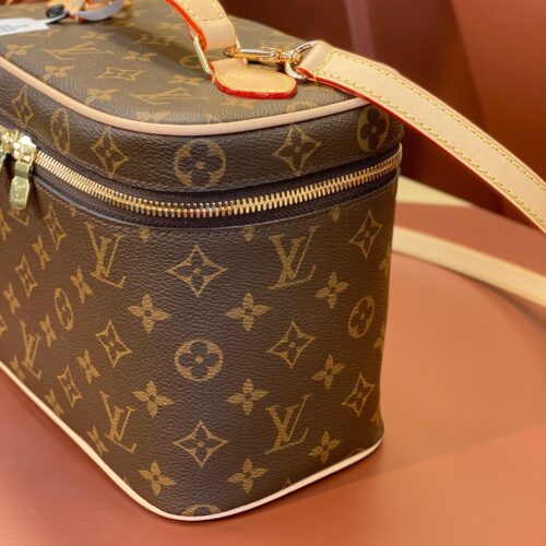 Louis Vuitton Makeup Bag product photo 5