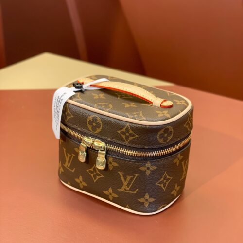 Louis Vuitton Makeup Bag product photo 1