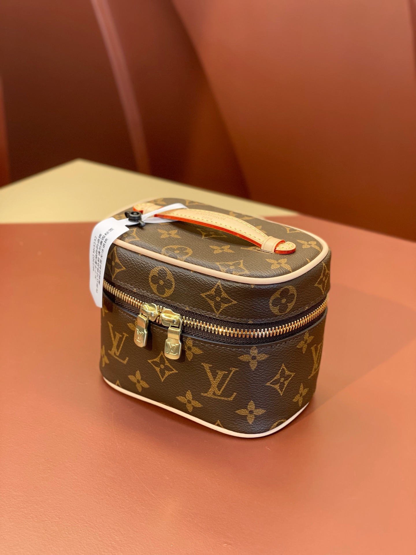 High Quality Luxury Louis Vuitton Makeup Bag – Style 43073