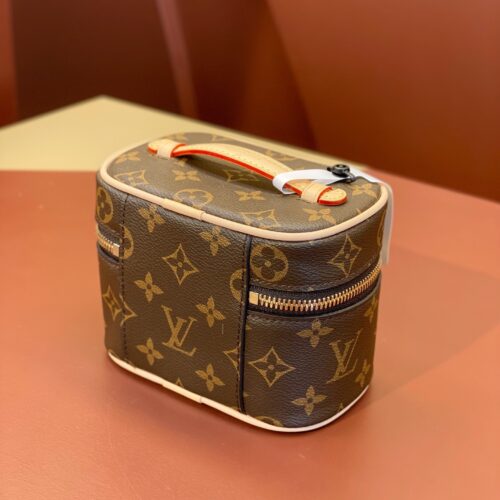 Louis Vuitton Makeup Bag product photo 2