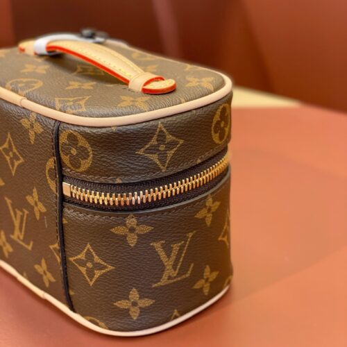 Louis Vuitton Makeup Bag product photo 3