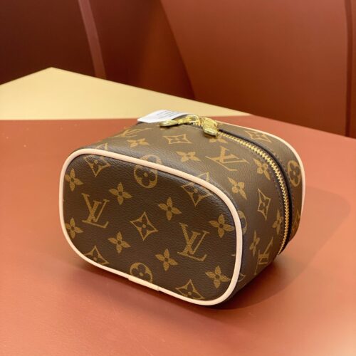 Louis Vuitton Makeup Bag product photo 5
