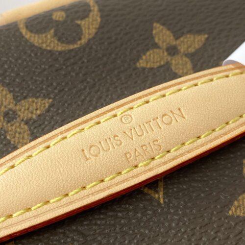 Louis Vuitton Makeup Bag product photo 8