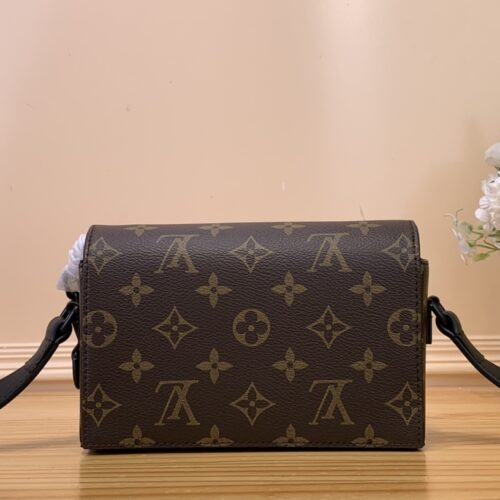 Louis Vuitton Steamer product photo 2