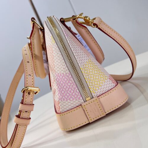 Louis Vuitton Alma BB product photo 4