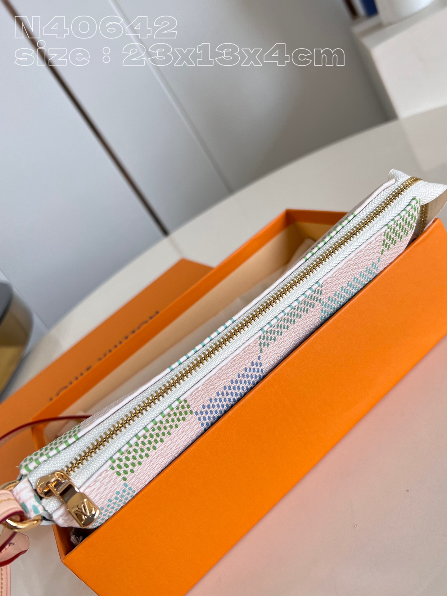 High Quality Luxury Louis Vuitton Pochette Accessoires product detail