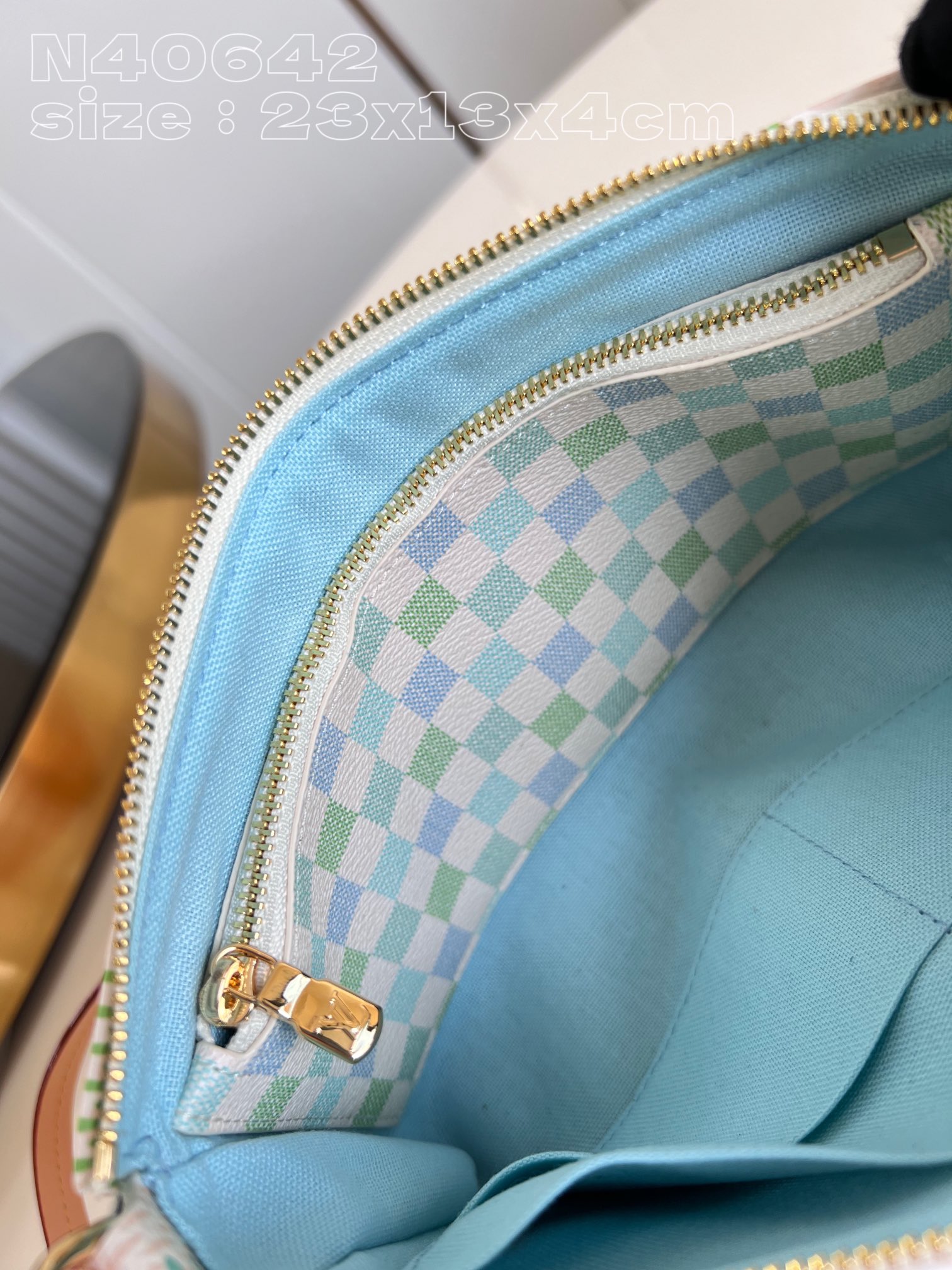 High Quality Luxury Louis Vuitton Pochette Accessoires product detail
