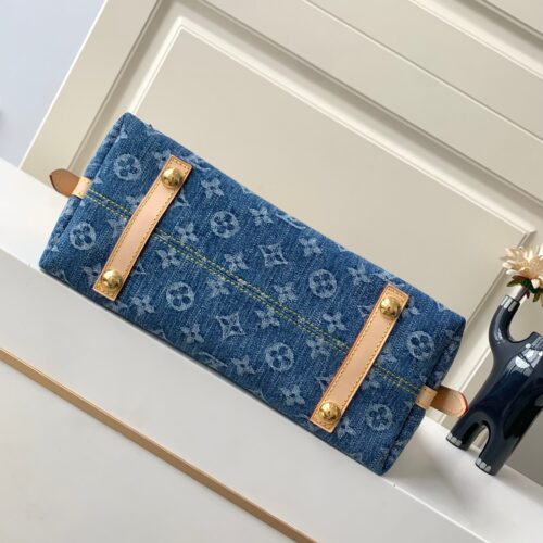 Louis Vuitton Carryall Bag product photo 4