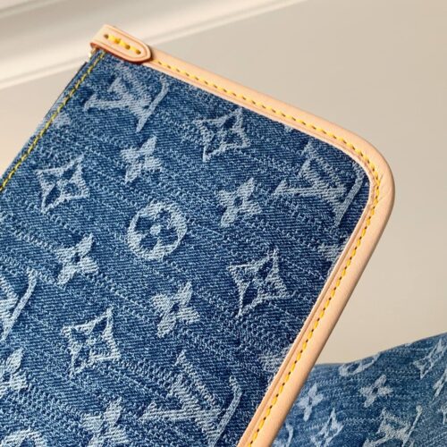 Louis Vuitton Carryall Bag product photo 7