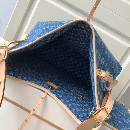 Louis Vuitton Carryall Bag product photo 8