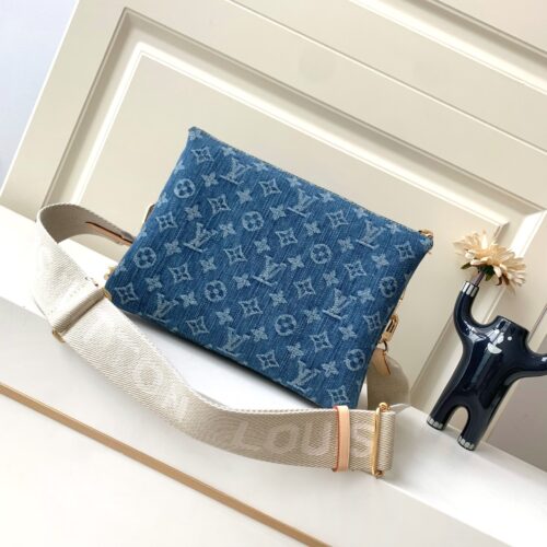 Louis Vuitton Coussin PM product photo 3