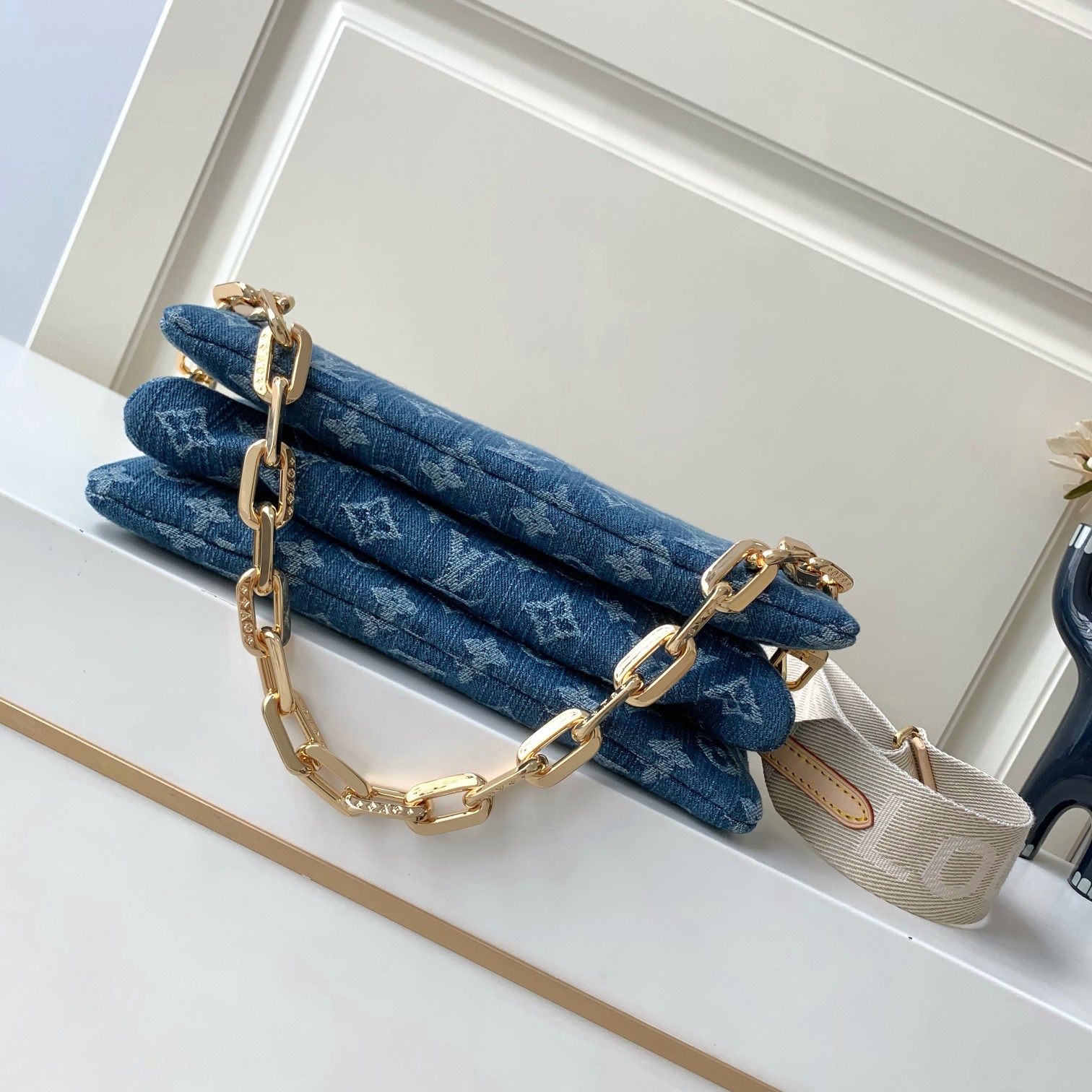 High Quality Luxury Louis Vuitton Coussin PM product detail