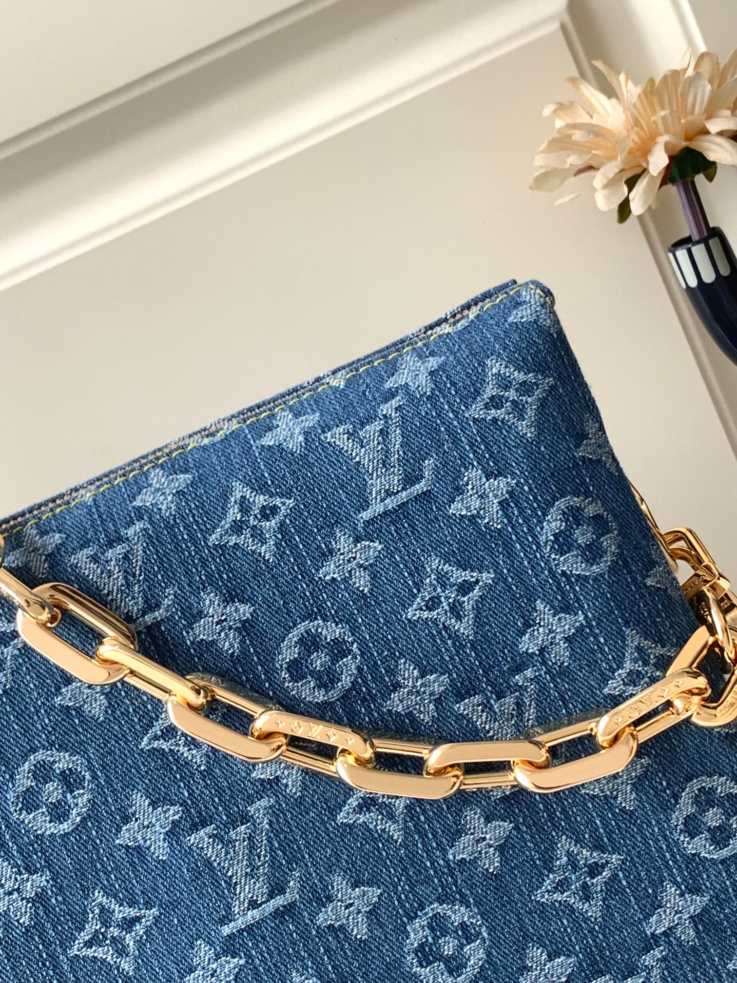 High Quality Luxury Louis Vuitton Coussin PM product detail
