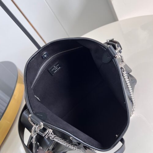 Louis Vuitton CarryAll Cargo product photo 7