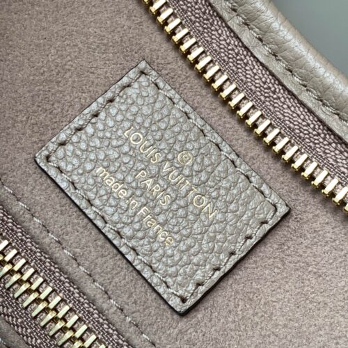 Louis Vuitton Carryall Bag product photo 8