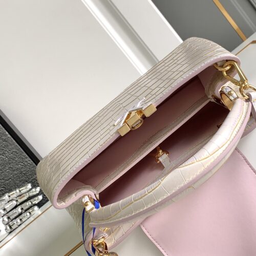 Louis Vuitton Capucines BB product photo 7