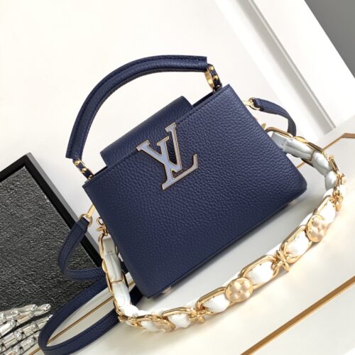 Louis Vuitton Capucines BB product photo 1