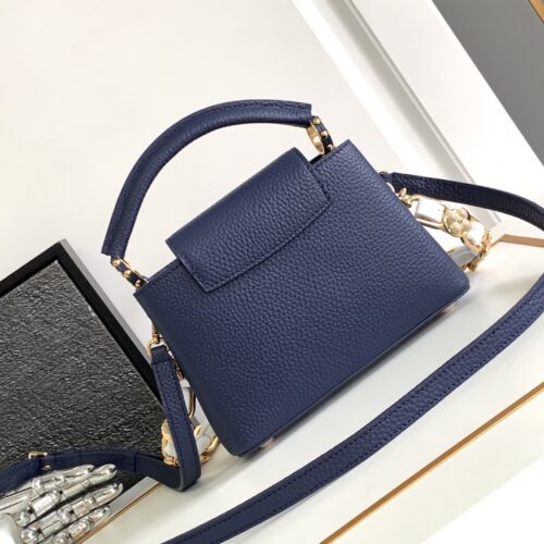 Louis Vuitton Capucines BB product photo 3