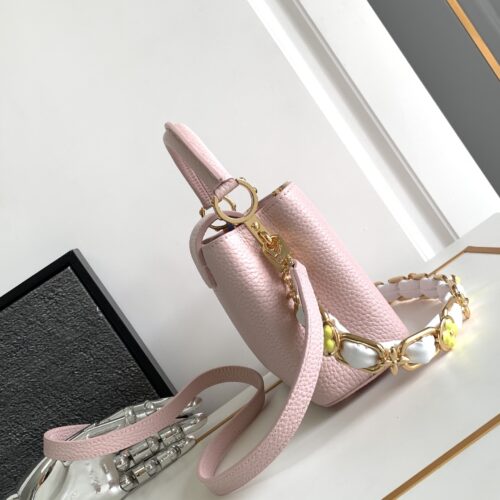 Louis Vuitton Capucines BB product photo 6