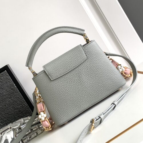 Louis Vuitton Capucines BB product photo 3