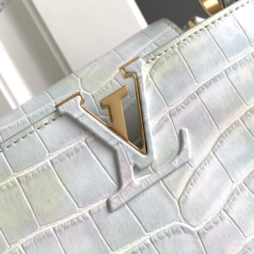 Louis Vuitton Capucines BB product photo 5