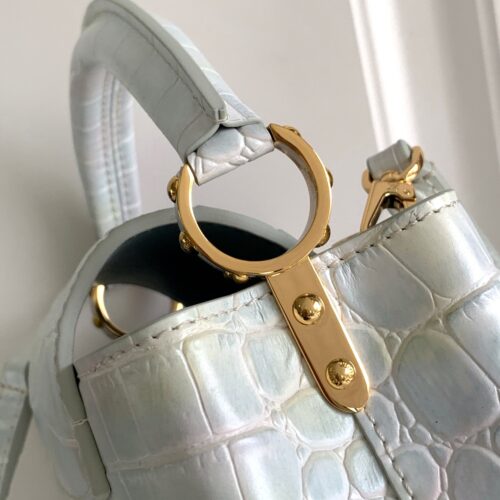 Louis Vuitton Capucines BB product photo 6