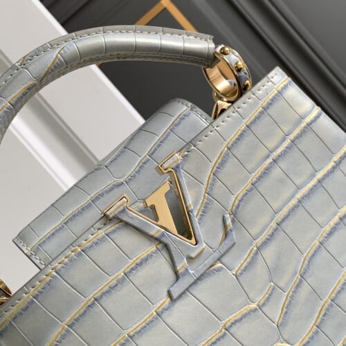 Louis Vuitton Capucines BB product photo 5