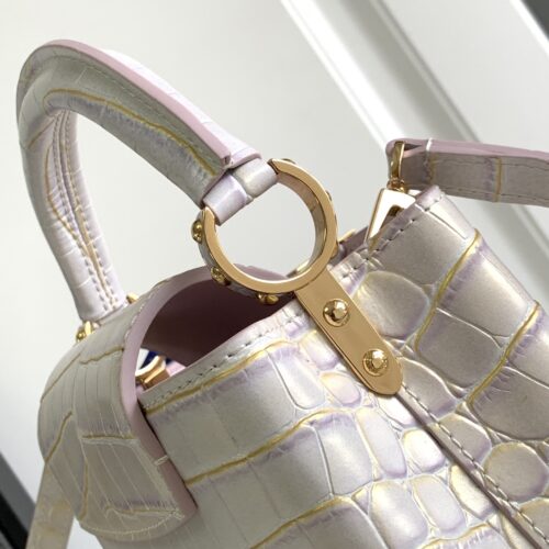 Louis Vuitton Capucines BB product photo 5