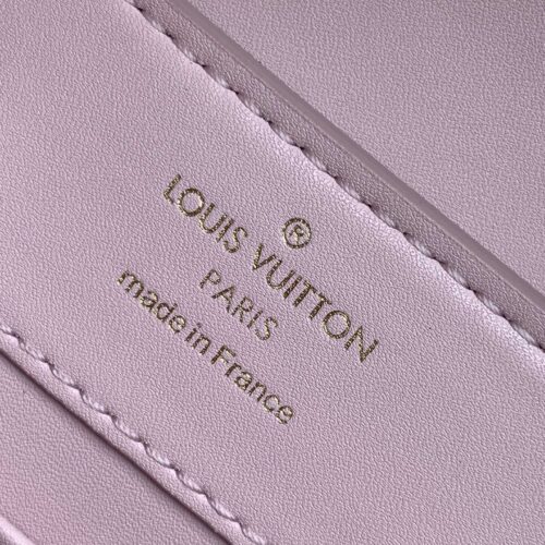 Louis Vuitton Capucines BB product photo 9
