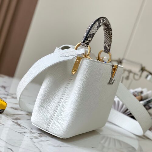 Louis Vuitton Capucines BB product photo 2
