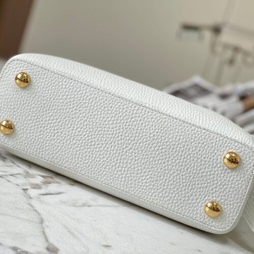 Louis Vuitton Capucines BB product photo 4