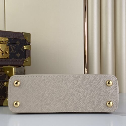 Louis Vuitton Capucines Nano product photo 4