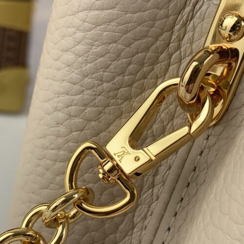Louis Vuitton Capucines Nano product photo 7