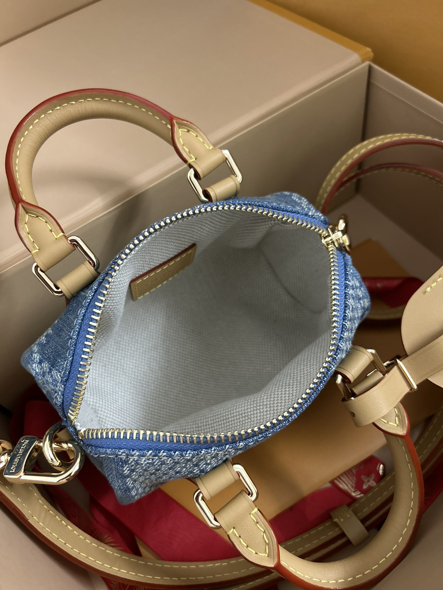 High Quality Luxury Louis Vuitton Nano Speedy product detail