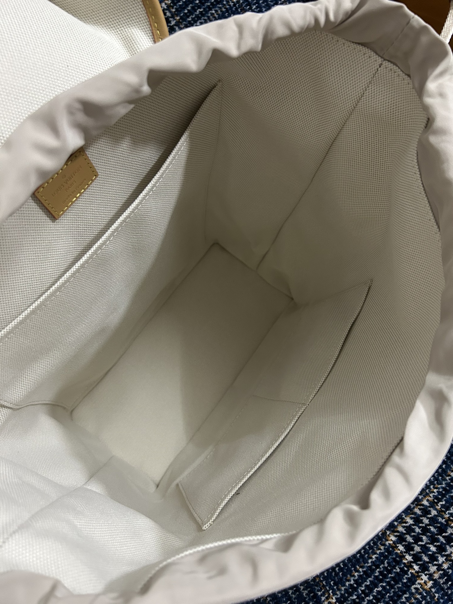 High Quality Luxury Louis Vuitton Montsouris Backpack product detail