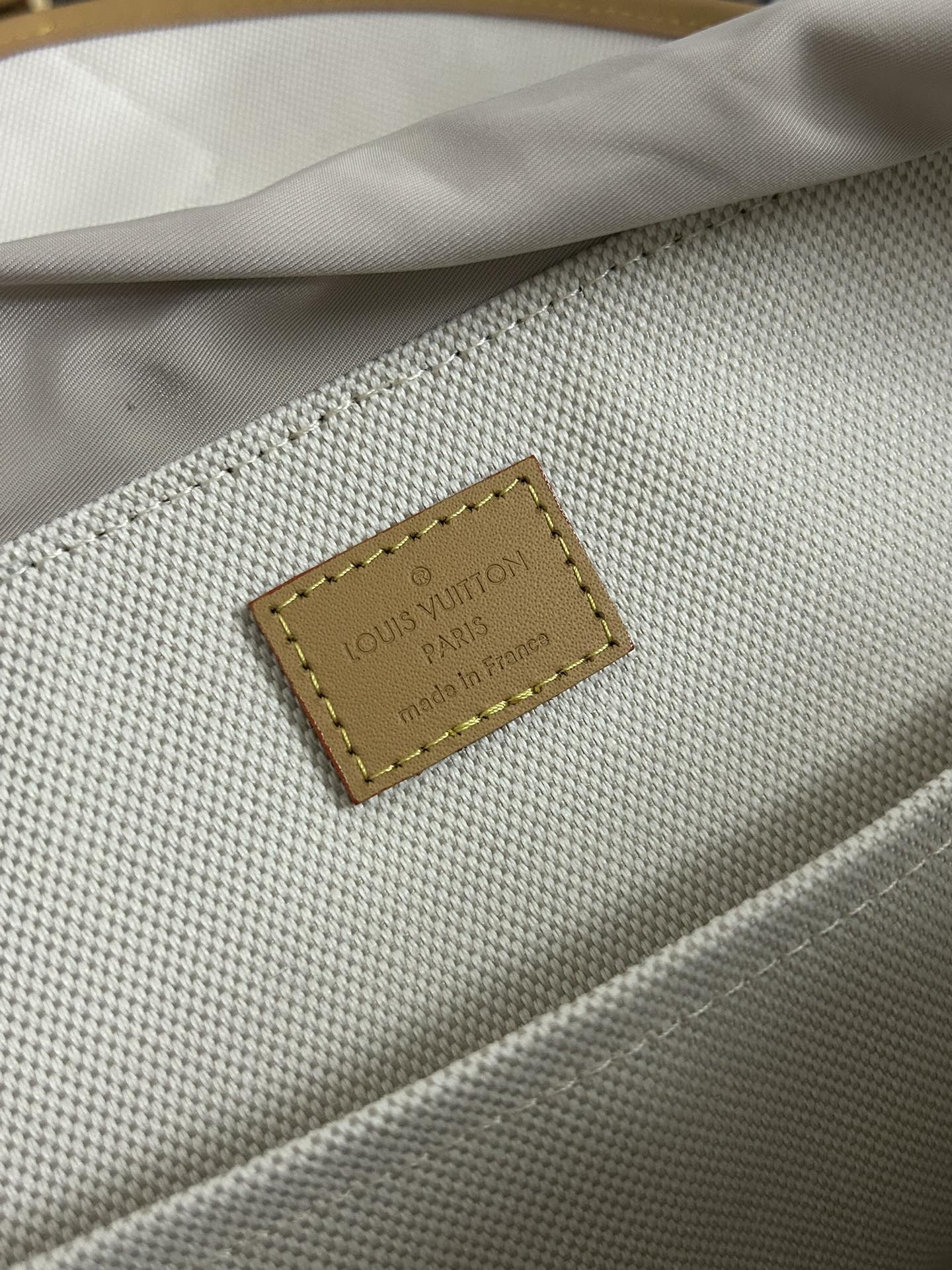 High Quality Luxury Louis Vuitton Montsouris Backpack product detail