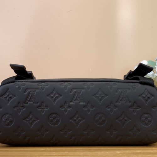 Louis Vuitton Messenger Voyager Bag product photo 4