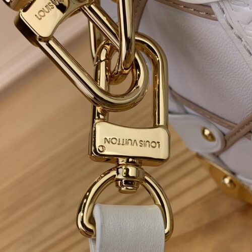 Louis Vuitton Side Trunk product photo 6