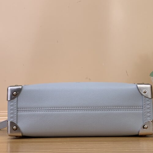 Louis Vuitton Side Trunk product photo 4
