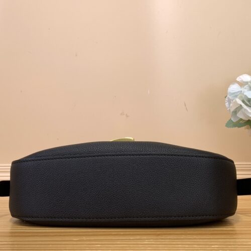 High Quality Luxury Louis Vuitton Low Key Shoulder product detail