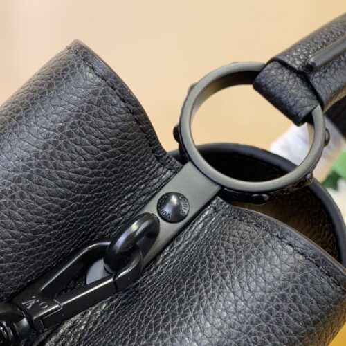 Louis Vuitton Capucines BB product photo 5