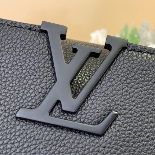 Louis Vuitton Capucines BB product photo 7