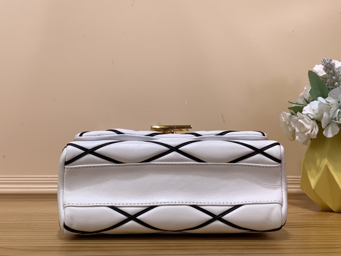 High Quality Luxury Louis Vuitton Pico Go-14 Medium – Style 43824 product detail