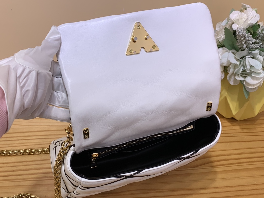 High Quality Luxury Louis Vuitton Pico Go-14 Medium – Style 43824 product detail