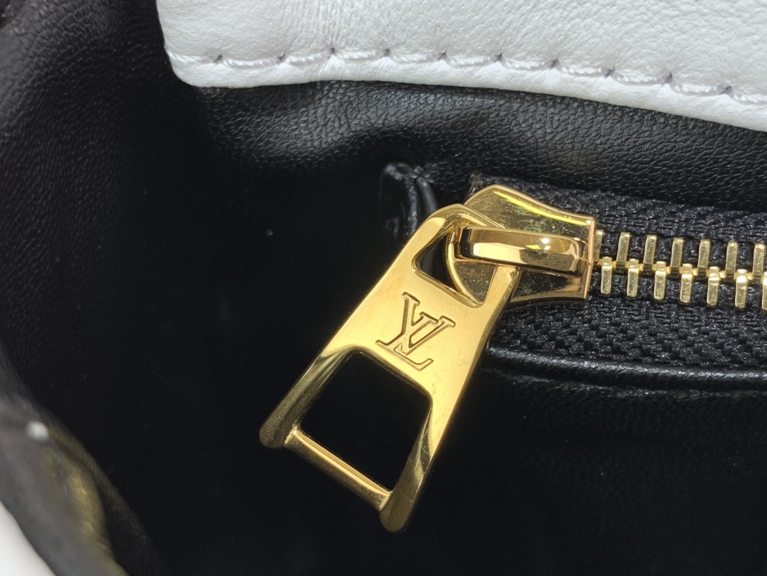 High Quality Luxury Louis Vuitton Pico Go-14 Medium – Style 43824 product detail