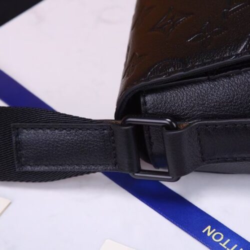 Louis Vuitton Sprinter Messenger M44729 product photo 5